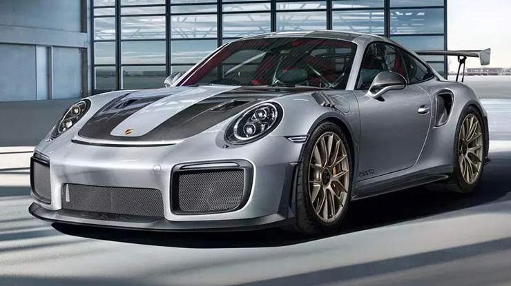 1. Mobil Sport Porsche 911 Carrera Irit Bahan Bakar
