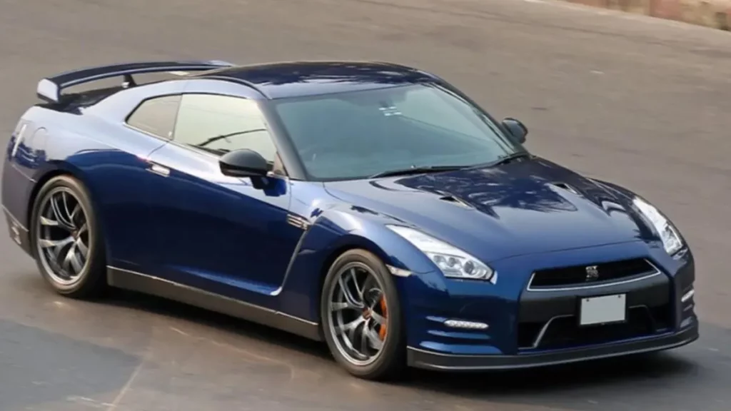 Rincian Biaya Pajak Nissan GTR R35 Terbaru